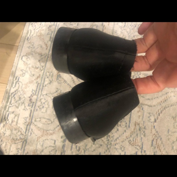 Pedro García black satin raw edge loafers - Picture 5 of 7